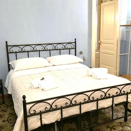 Saranton House Hotell Catania Exteriör bild